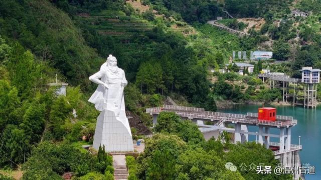 治愈系的湖光山色，皆在这片美丽的山水！