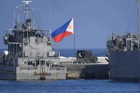 菲律宾南海挑衅升级，中方出动军机军舰，南部战区接管对菲声明图片