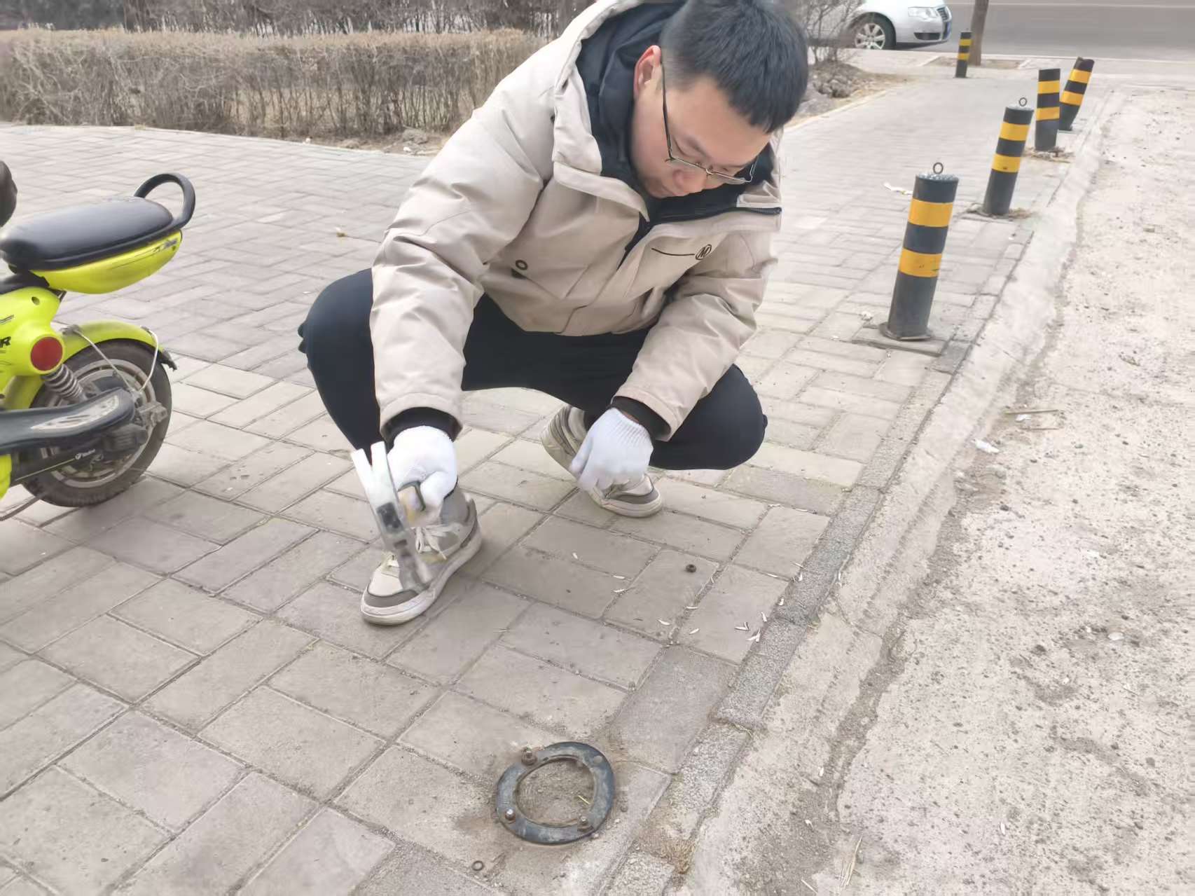 居民出行安全隐患大曝光,社区紧急出手力挽狂澜