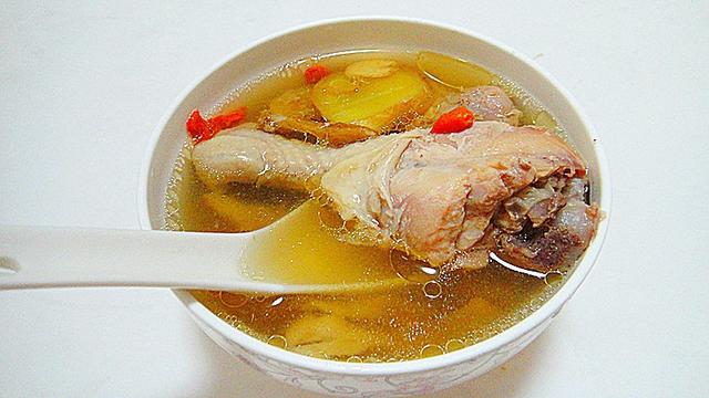 熬夜易上火，体虚手脚凉？5款养生汤，温和调理全身舒坦！附做法