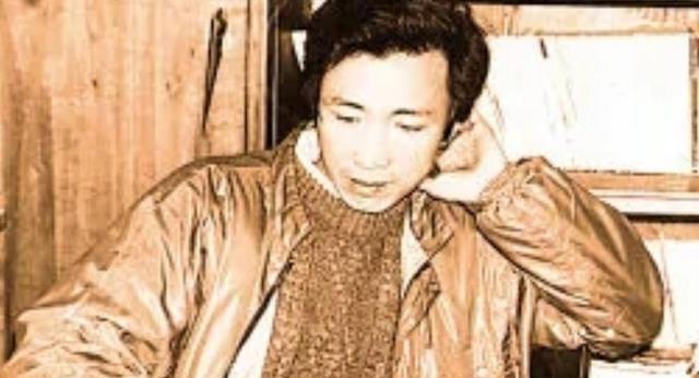 1980年，苏小明到河北慰问演出，互动时，发现38军的战士全是光头