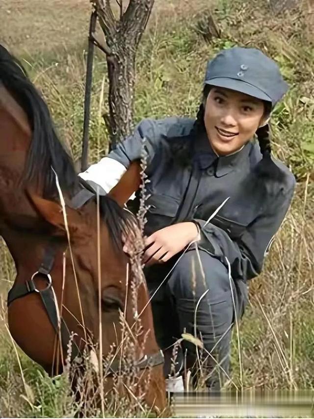 王珂如今在淄博卖烧烤	，曾是抗战剧顶流，时代变了她也换了活法