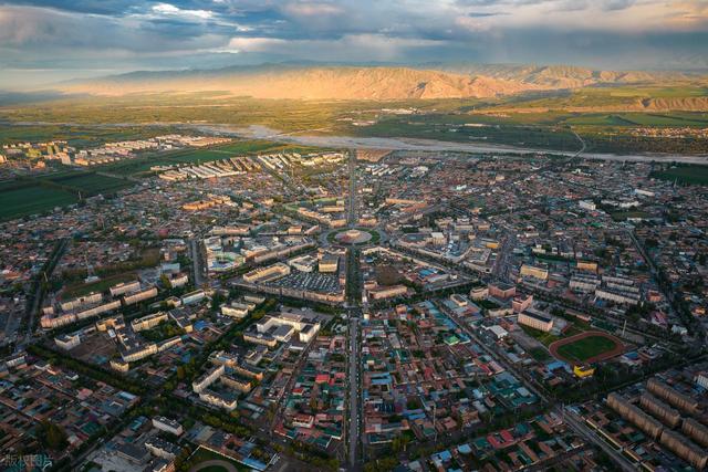 从北京出差新疆	，毫不客气的说，新疆的“大”，真不是吹出来的！