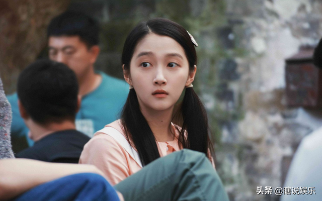 分手传闻仅7月，关晓彤高调官宣喜讯，全网恭喜	，终于等到这一天