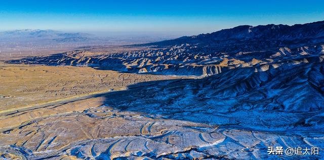景泰：古城雪山沐夕阳