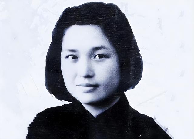 1949年老蒋派人暗杀傅作义，结果女特务莫名死在床上，这是为何？