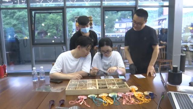 中医药景区“出摊” 解锁夜市“养生局”