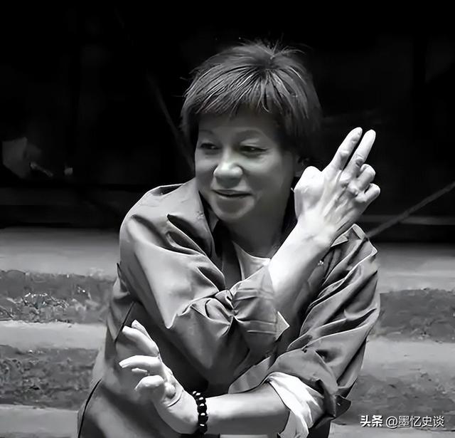 陈光标怒撕遮羞布：功夫巨星梁小龙哪里是病死，分明是被折腾死的