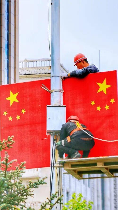 这个国庆，到佳木斯打卡最美“中国红”！