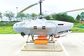 国内首架！600公斤工业级重载共轴无人直升机在江门首飞图片