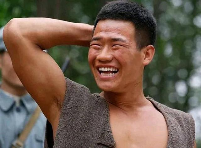 “小兵张嘎”谢孟伟被拘留！目无法纪，坑蒙老百姓，这次彻底凉凉