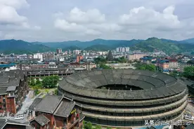 广西与贵州交界有个县，非常低调却出了多个世界之最，让人惊叹图片