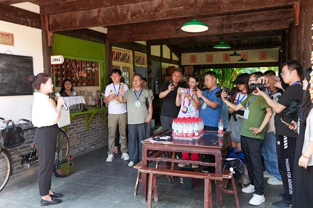 “秦岭四宝和它的朋友们”媒体团走进南郑，共探生态与文旅融合新篇章