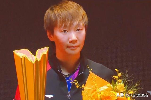 王曼昱获得双冠军才一天，饭圈就来了 她和孙颖莎一个举动破除流言
