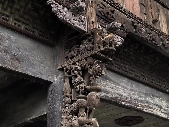 王羲之故居怎么在嵊州？这座小城用古镇、越剧和碳水给出了答案