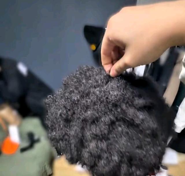 真相了！全红婵来北京不是冬训而是看王俊凯话剧，她的眼里有光了