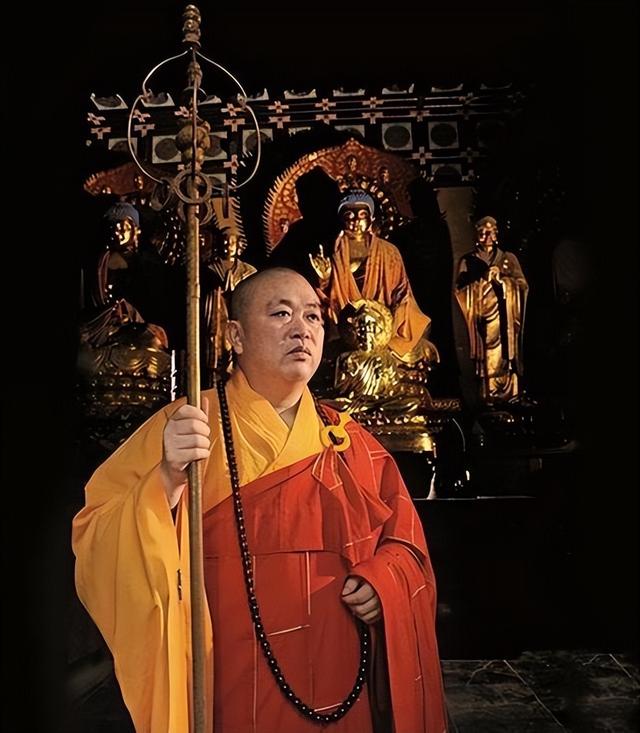 不查不知道一查吓一跳，掌管少林寺38年的释永信，私下到底多享受