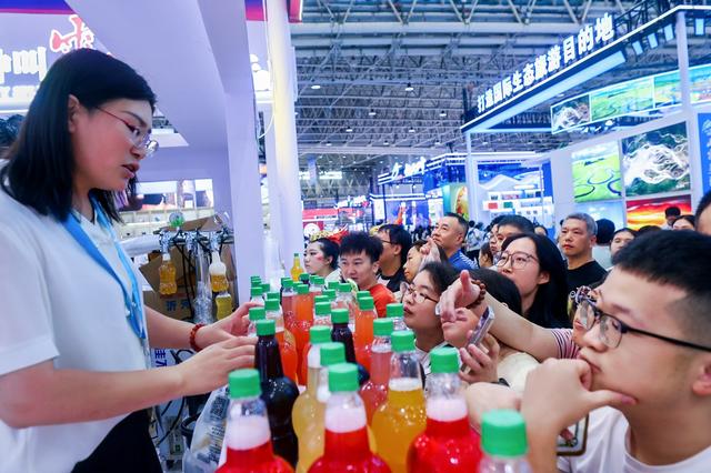 2025中国文化旅游产业博览会展现“舌尖上的魅力”