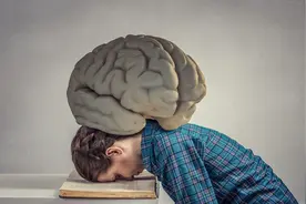 早上醒来，大脑不清醒昏昏沉沉的。是怎么回事？图片