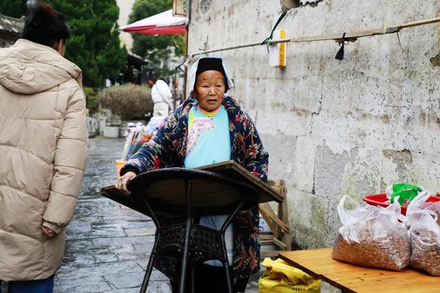 贵州:畅游安顺风光,感受黔中民俗!