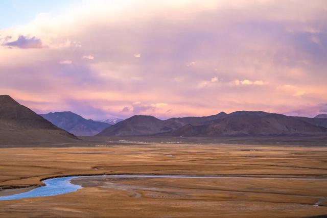 2026年自驾中亚！乌鲁木齐出发，32天连穿五个斯坦国，签证零压力