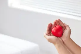 上将张自忠，抗战中为何殉国在沙场图片