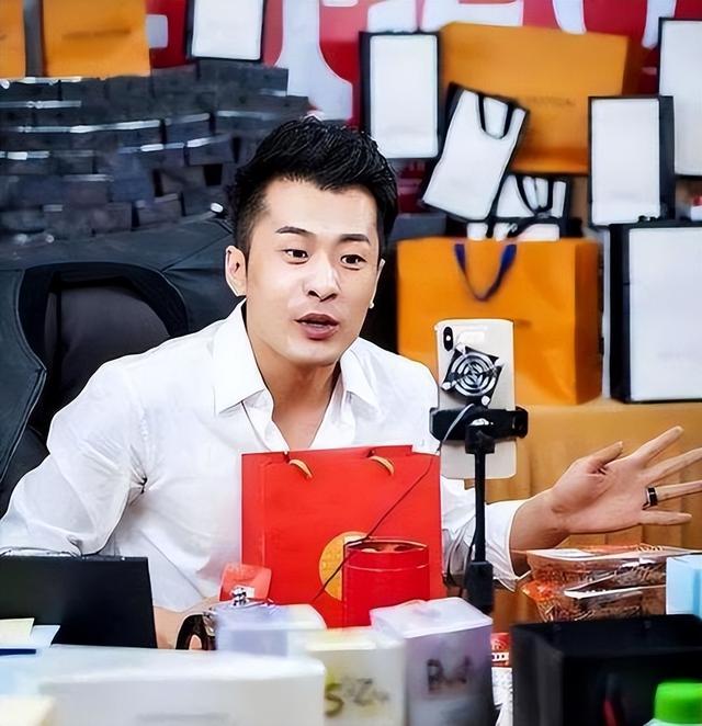 顶级反转！辛巴“被带走调查”的消息发酵一天后，官方辟谣来了！