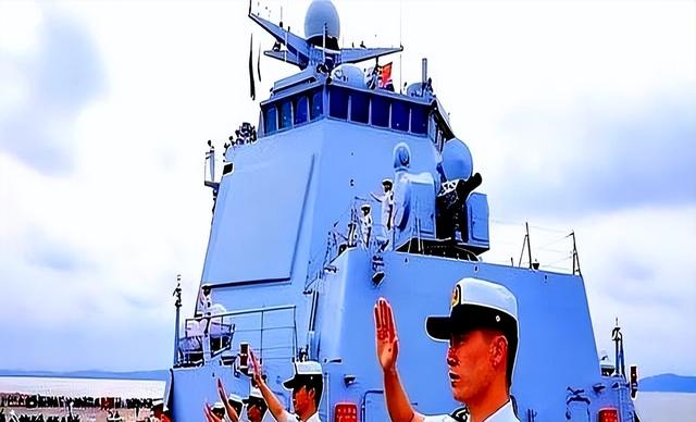 首！次访华就不尊重我国？中国当场撤走仪仗队：摆正态度再来吧。