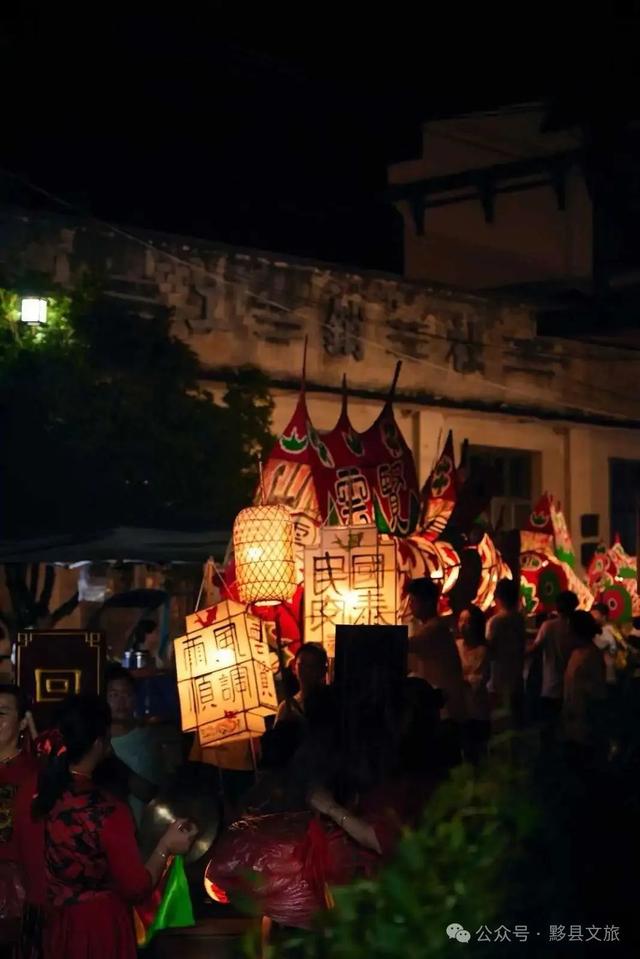 这场“天天见”的非遗夜游，藏着黟县夏夜所有浪漫 | 皖美夏日