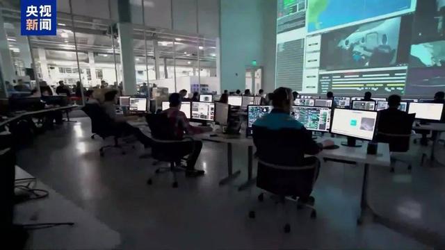 全球“星链”网络突然中断，乌军前线使用的系统也一度停运，马斯克公司SpaceX回应！