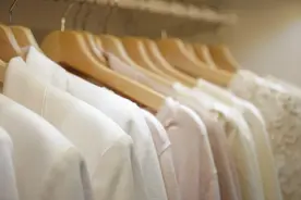 曾经嫌“土气”，现在抢着穿，保暖内衣越做越薄，越卖越多图片