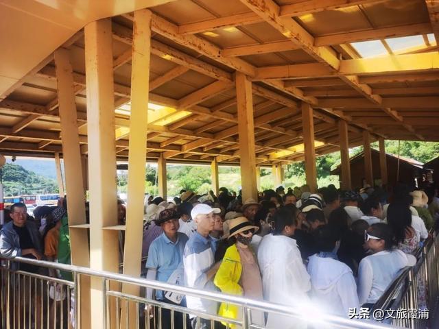 大京景区单日接待1.5万游客，这份“人气答卷”藏着沙滩与海浪的狂欢