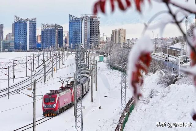 根本坐不住！“雪假”来新疆滑雪呀！