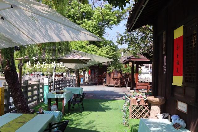 绍兴上虞的豆荚形公园，却是四面环水的网红茶社，休闲品茶太惬意