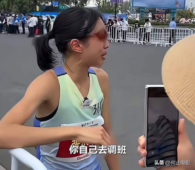 最快女护士风波再起	，白岩松惹火上身，官媒出手句句戳打工人心坎