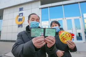 老年人终于笑了！超70岁骑电动车，只有2种不能骑，7种可以放心骑图片