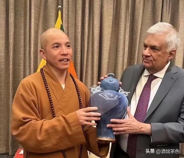 少林寺官宣新住持不到2天，恶心一幕出现，遭网友质疑，理由一致