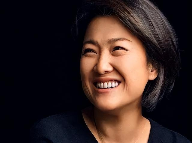 善恶终有报：疫情时对中国一毛不拔，却大方捐美国6亿，如今咋样