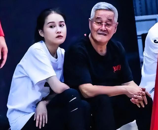 钱再多有啥用？赵本山儿女现状藏不住了！给内娱所有明星提了个醒