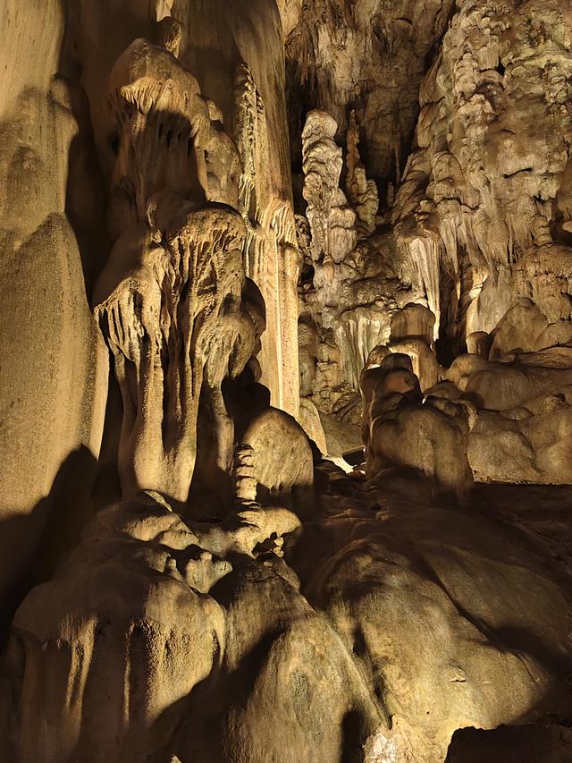 南行漫记：织金洞的美我不去评说，只说游的过程及感想
