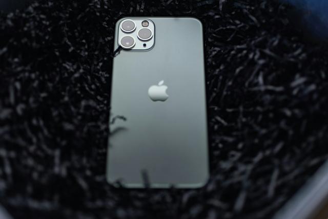 苹果要在抖音上卖iPhone了？苹果看上了抖音什么？