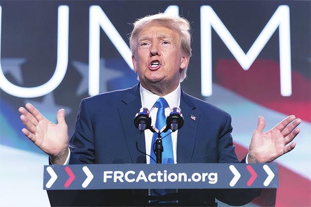 美军急袭波多黎各	，永不沉没的航母复活！特朗普南美野心彻底曝光