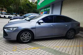 我的秦Plus dmi 开到15000公里时，需要换电池了……图片