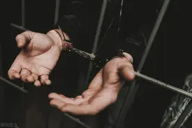 浪子回头！替母，训父罚兄图片