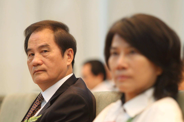 雷军没想到，十亿赌约12年后，董明珠一个举动再令所有人刮目相看