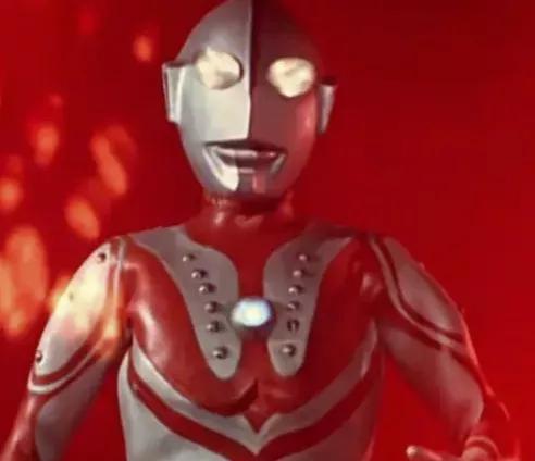 初代奥特曼佐菲和新奥特曼利匹亚佐菲