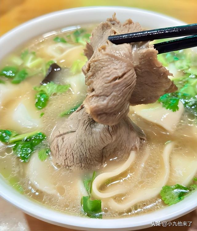 河南郑州特色美食有哪些，2025年郑州美食地图，推荐收藏品尝