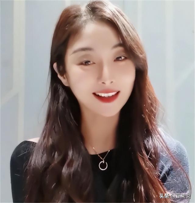 “买英国精子生3娃	”的山东女人，8年后现状曝光！如今她后悔不？