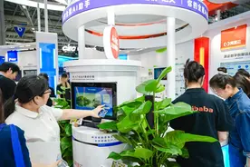 数字中国建设峰会抢鲜看：AI大模型“上天入地”融入各行各业图片