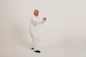 易筋经简单的练习功法以及注意事项！图片